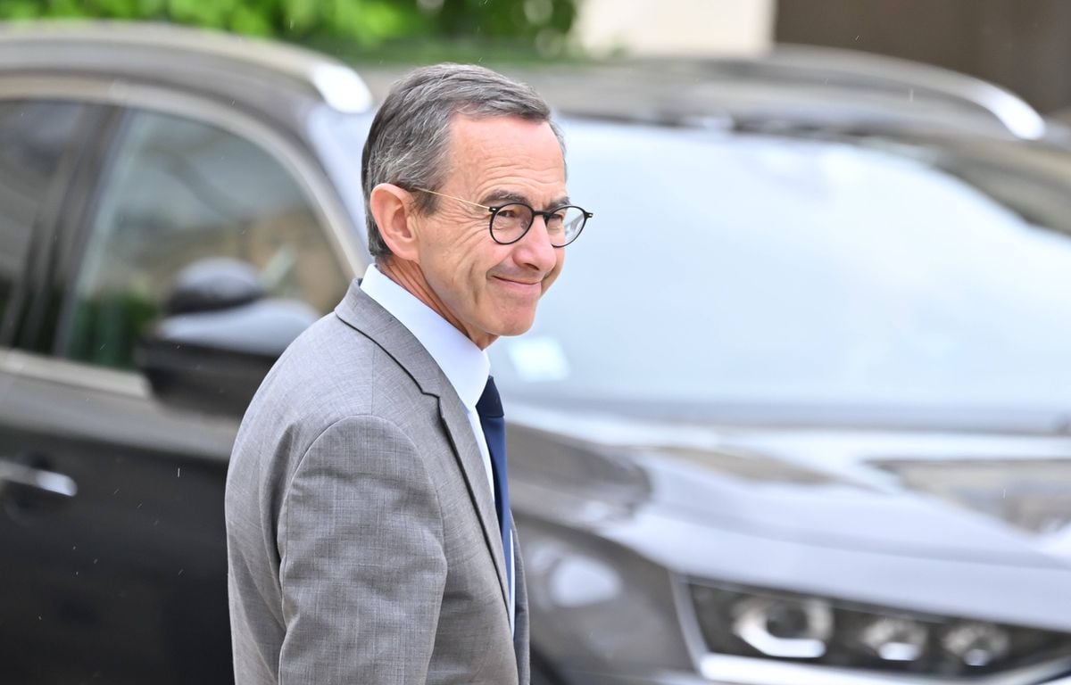 Le ministère de l'Intérieur en passe de réduire les déplacements en France d'un « certain nombre de dignitaires algériens »