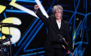 Nicolas Sirkis sur la scène des NRJ Music Awards en 2020
