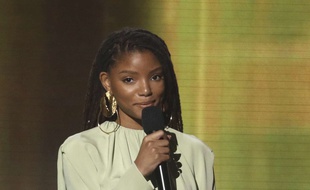 Halle Bailey, la chanteuse de 19 ans, tiendra le rôle d'Ariel.