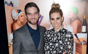 Evan Jonigkeit et Zosia Mamet