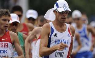 Le Français Yohann Diniz, double champion d'Europe du 50 km marche, a amélioré dimanche son record de France du 20 km, en 1 heure 17 minutes 43 secondes, en prenant la 2e place de l'épreuve de Lugano (Suisse) derrière l'Italien Alex Schwazer (1h17:30.)