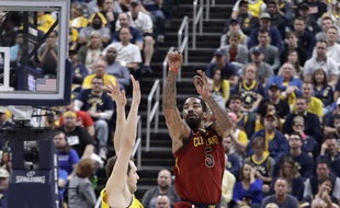 «And it's J.R Smith!!!! He did it!!»