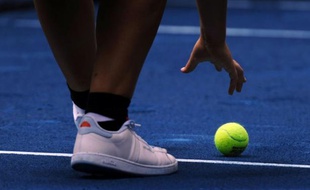Etape importante sur la route de Roland-Garros, le tournoi de Madrid fait d'abord parler cette année par son choix, très critiqué, de glisser de la terre battue bleue sous les semelles des joueurs.