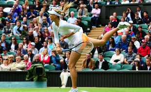 La joueuse de tennis Maria Sharapova lors de son premier tour à Wimbledon le 24 juin 2013.