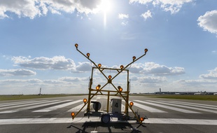 Une piste fermée à l'aéroport de Roissy, en mai 2020.