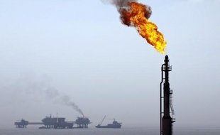 L'Agence internationale de l'énergie (AIE), bras énergétique des pays riches, a légèrement relevé mercredi ses prévisions de demande mondiale de pétrole pour 2012 et 2013, mais reste prudente face à une croissance mondiale toujours "tiède" l'an prochain.