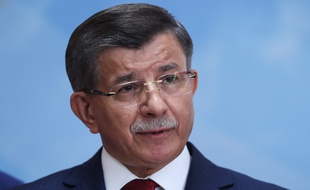 Ahmet Davutoglu, l'ex-Premier ministre du président turc Recep Tayyip Erdogan et l'un des piliers du parti au pouvoir, a annoncé vendredi la prochaine création d'une formation politique rivale.