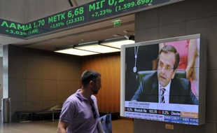 Les milieux d'affaires en Grèce espéraient lundi la formation rapide d'un gouvernement d'union nationale pour relancer d'urgence la machine économique totalement grippée par l'incertitude politique.