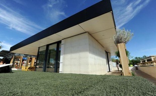 Matériaux recyclables et panneaux solaires dernier cri, maisons pivotant à 180 degrés en fonction du soleil ou récupérant la chaleur: 19 équipes universitaires du monde entier s'affrontent du 14 au 30 septembre à Madrid à l'occasion du deuxième Solar Decathlon Europe (SDE).