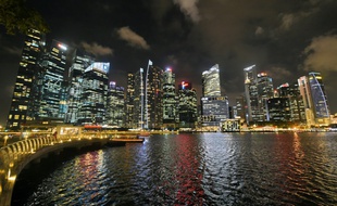 La skyline de Singapour, le 4 mars 2016