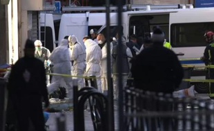 Saint-Denis: la police scientifique sur les lieux de l'assaut