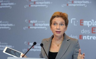 Le gouvernement n'agit pas assez vite face à la dégradation de l'économie mais le dialogue n'a jamais cessé, a déclaré vendredi la présidente du Medef Laurence Parisot, réfutant toute idée de rupture après la fronde entrepreneuriale contre le budget 2013.