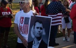 Novak Djokovic va-t-il aider financièrement la famille de Charlie Kirk ?