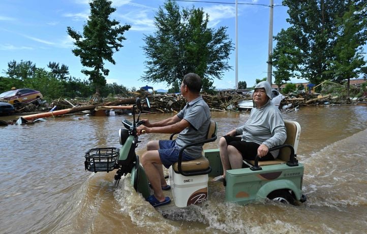 Les images des inondations monstres qui ont déjà fait une trentaine de morts