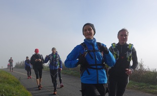 Chaque année, 20 coureurs se lancent avec la 180 dans un défi digne d'un ultra.