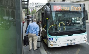 Les nouvelles navettes Roissybus peuvent transporter jusqu'à 200 voyageurs.