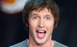 James Blunt lors d'une émission télévisée en Allemagne, le 6 novembre 2010