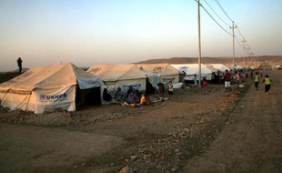 Des ministres des pays voisins de la Syrie ont lancé mercredi depuis Genève un appel à la communauté internationale en faveur d'un soutien massif sous forme d'une aide d'urgence au développement, notamment pour les écoles et infrastructures.
