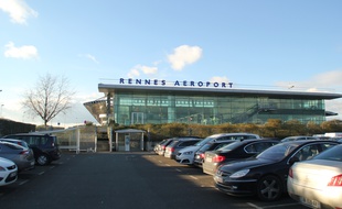 L'aéroport de Rennes Saint-Jacques pourrait être agrandi selon le Premier ministre Edouard Philippe.