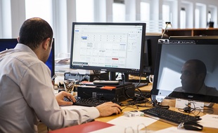 Un salarié en entreprise