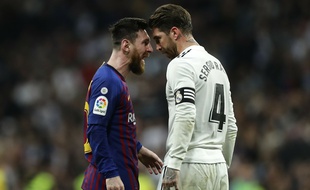 Leo Messi face à Sergio Ramos lors de Real Madrid-Barcelone, le 2 mars 2019 à Bernabeu.