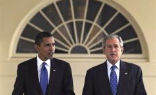 Barack Obama est arrivé lundi à la Maison Blanche pour ses premiers entretiens approfondis de président élu avec le sortant George W. Bush et ses premiers pas dans le Bureau ovale d'où il dirigera les Etats-Unis dans une période difficile, a constaté l'AFP.