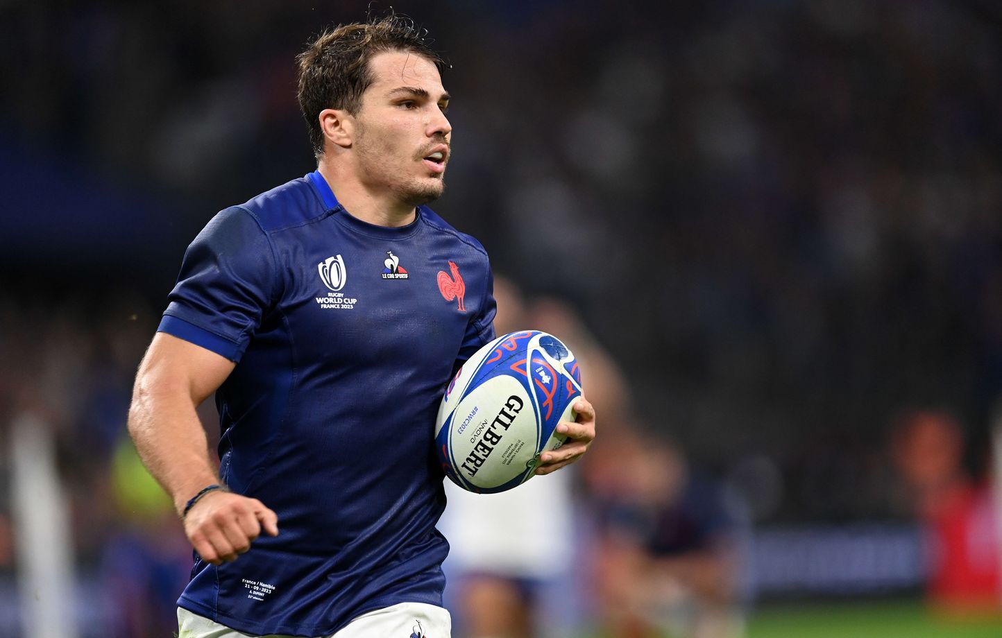 XV de France : Antoine Dupont de retour avec les Bleus, le compte à rebours  est lancé