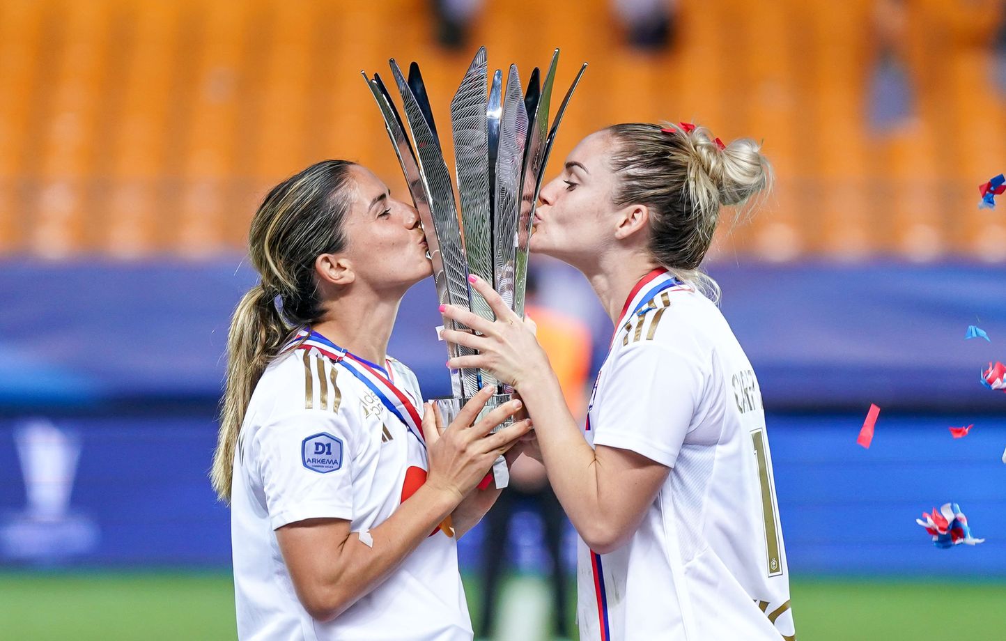 OL F minin Les joueuses Ellie Carpenter et Danielle van de Donk