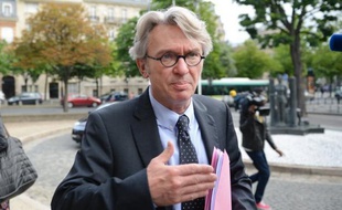 Jean-Claude Mailly, secrétaire général de Force ouvrière, a affirmé lundi que l'accord sur l'emploi comptait "énormément de chausse-trappes" et il a demandé aux parlementaires de ne pas se comporter en "godillots" lors de l'examen du projet de loi transposant ce texte.