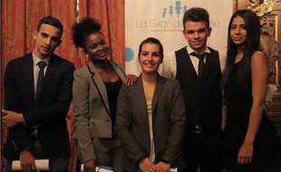 Les cinq étudiants accompagnés par le cabinet d'avocats depuis 2013.