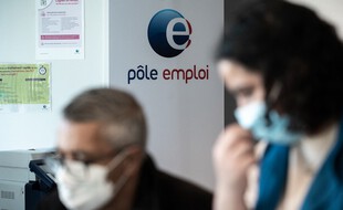 La réforme du chômage universel a promis bien plus qu'elle n'a apporté