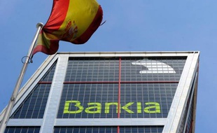 L’État espagnol a amorcé, par le biais du Fonds d'aide aux banques, la privatisation de Bankia, sauvée de la faillite par l’État en 2012, avec la vente de 7,5% de son capital pour 1,3 milliard d'euros, a annoncé vendredi le régulateur boursier espagnol CNMV.