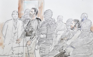 Sofien Ayari et Salah Abdeslam sont suspectés d'avoir participé à la fusillade survenue le 15 mars 2016 lors de la perquisition d'un appartement où ils logeaient.