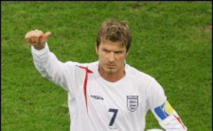 Beckham, 31 ans et 94 sélections, semble ainsi faire les frais de l'arrivée de McClaren qui souhaite une "nouvelle ère" pour la sélection, sans exclure totalement un retour du milieu de terrain du Real Madrid.