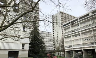 Dans le quartier des Auibiers, marqué par la mort d'un jeune au début de l'année, la puissance publique veut montrer qu'elle est de retour.