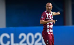 Christophe Jall... heu Andrés Iniesta