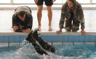 Laure MANAUDOU lors d un entrainement a la base de fusiliers marins et commandos. LANESTER, le 14/09/2011