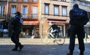 Une patrouille de police sur la place Arnaud-Bernard. Archives.