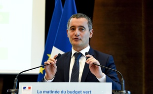 Le ministre des Comptes publics, Gerald Darmanin, prononce un discours après avoir reçu un rapport de l'Inspection générale des finances sur le "Budget vert" le 25 septembre 2019.