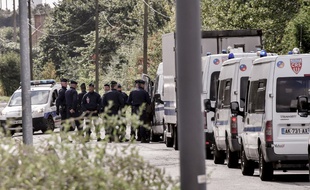 Déploiement de policiers à Grande-Synthe en septembre 2017 (image d'illustration).