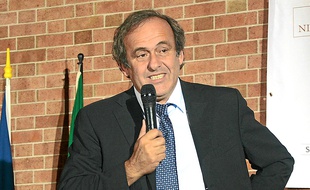 Pour Michel Platini, " une grande ville se doit d'avoir un grand stade. "