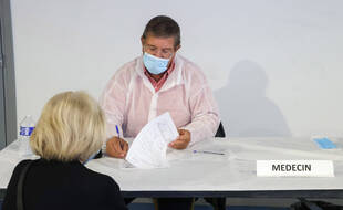La campagne de rappel de vaccination pour les plus de 65 ans semble avoir été boosté par l'allocution d'Emmanuel Macron mardi 9 novembre 2021. (Illustration)