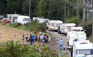 Le camp de Roms dit du Chemin Napoléon, à Hellemmes, près de Lille.
