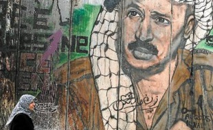 Le défunt dirigeant palestinien représenté sur un mur près de Ramallah, en Cisjordanie.