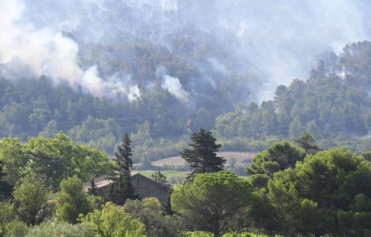 En images : L'incendie géant de l'Aude qui a déjà ravagé 12.000 hectares de garrigue