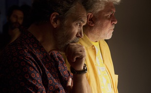 Antonio Banderas et Pedro Almodóvar sur le plateau de Douleur et gloire