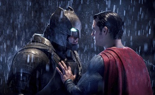 Image diffusée par Warner Bros d'une scène de «Batman v Superman: Dawn of Justice», qui a reçu huit nominations pour les Razzie Awards, le 23 janvier 2017.