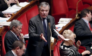 L'ancien président de l'Assemblée nationale Bernard Accoyer (UMP) a "mis en garde" vendredi le gouvernement contre une "amnistie" sociale de type "Urba", en référence au financement occulte du PS dans les années 90.