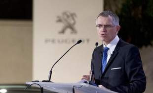 Le président du directoire de PSA, Carlos Tavares, le 18 février 2015 à Paris