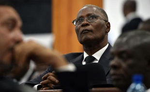 Jocelerme Privert au Parlement haïtien lors de son élection au poste de président provisoire, à Port-au-Prince le 13 février 2016